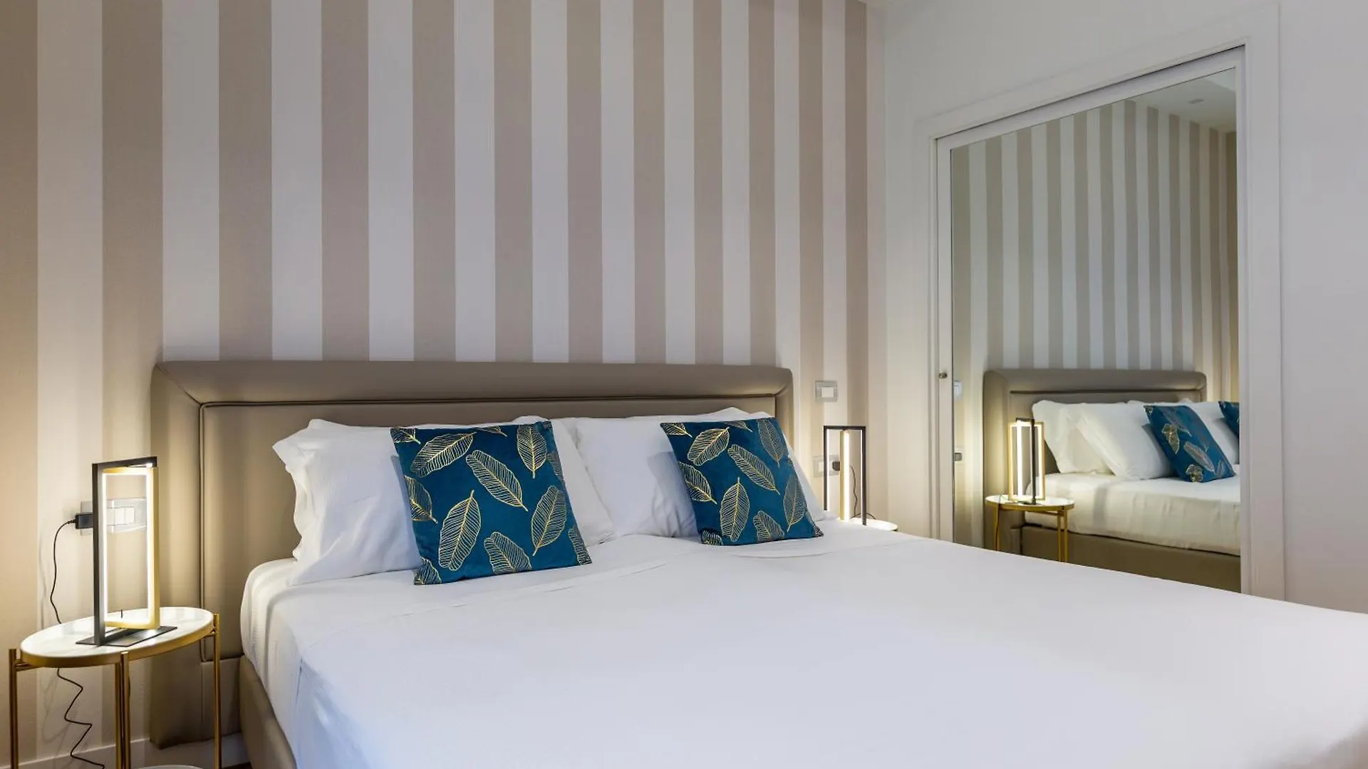 Hotel Casa Lounge Costituzione Cagliari 0*,  Italia